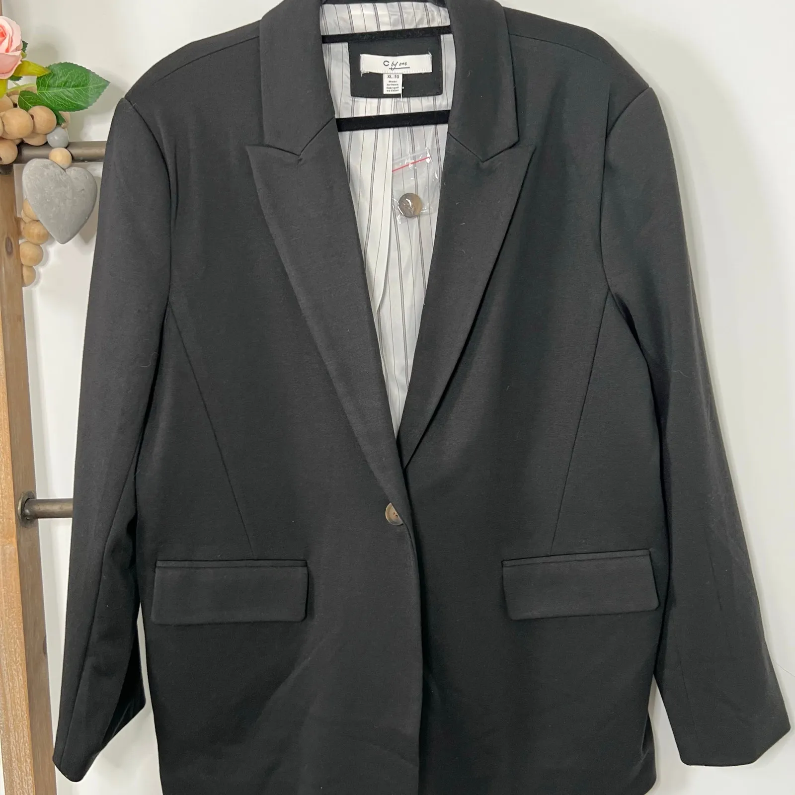 C by One Black Long Sleeve Blazer‎ Size X Large - Image 3