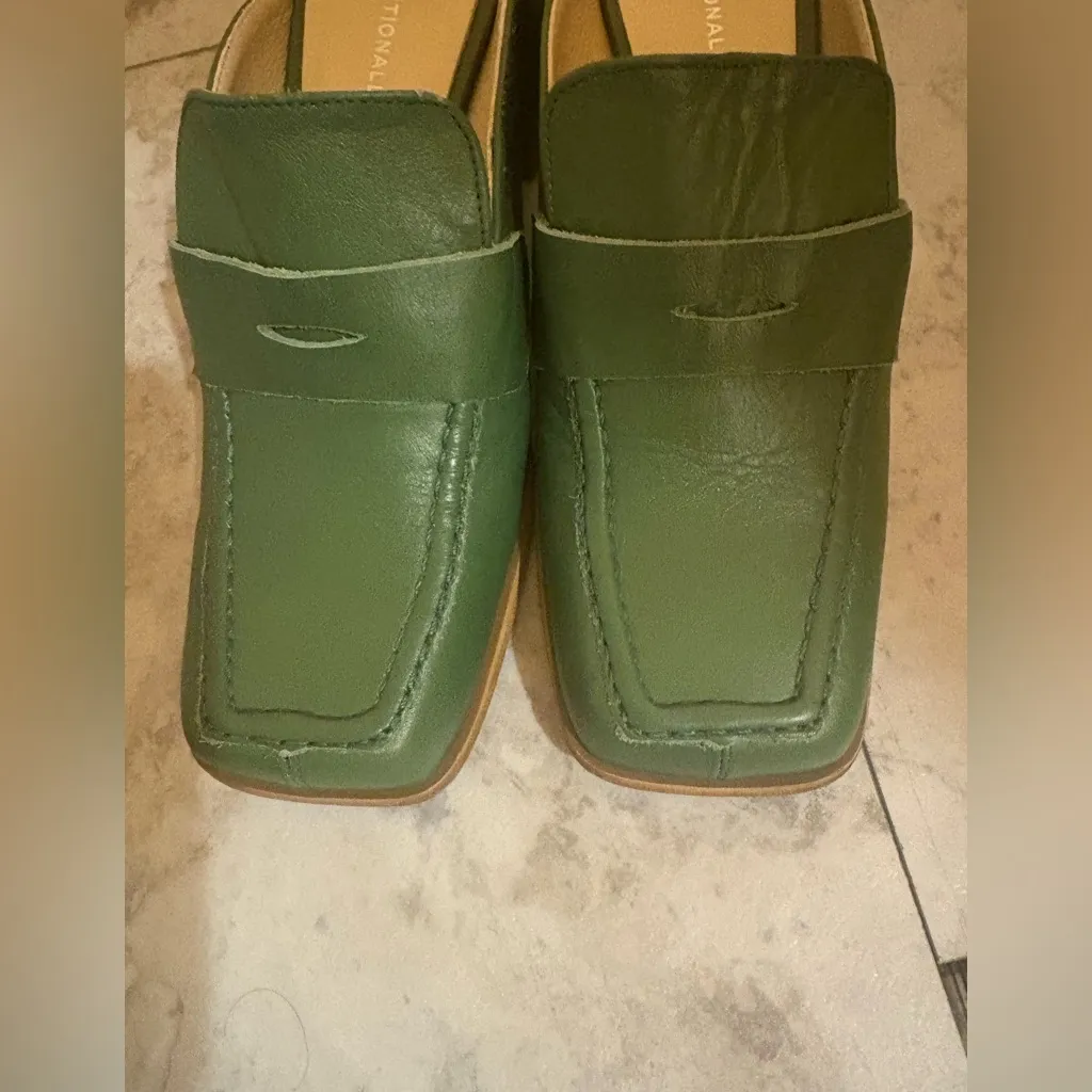Intentionally Blank Prof Mules in Basil Size 5 - Image 5