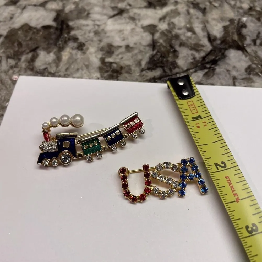 Lot Of 2 Brooch Pins Gold Tone / Rhinestone - Image 8