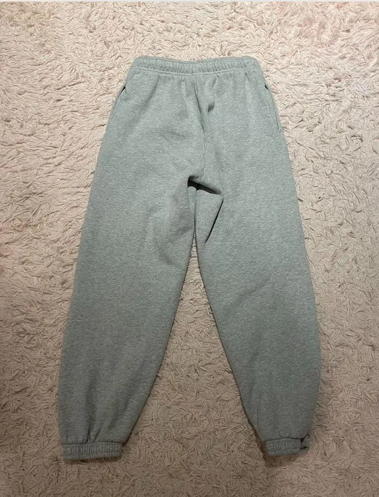 Aritzia TNA cozy fleece mega sweatpants (cuffed) - Image 2