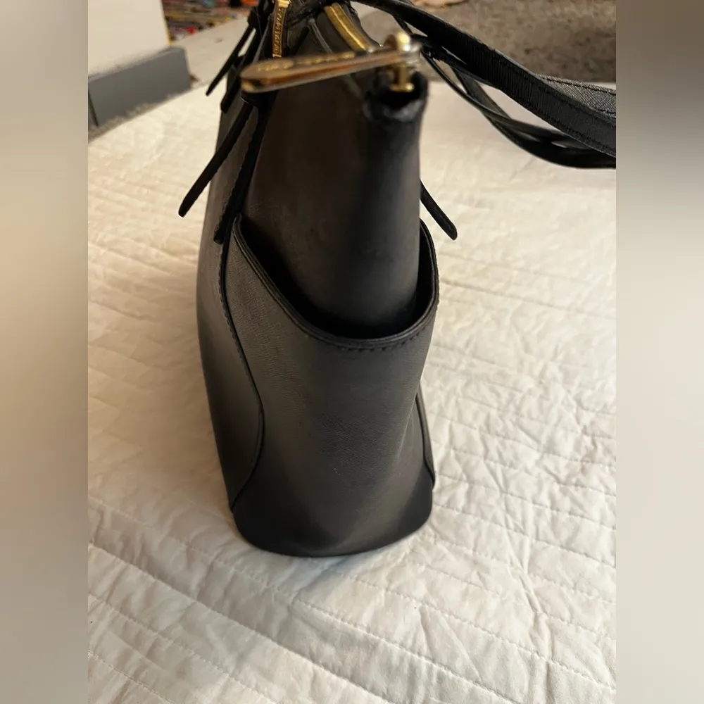 Michael Kors Jet Set Top-Zip Saffiano Leather Tote in Black - Image 3