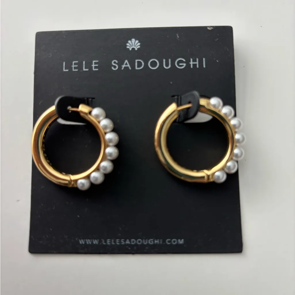 NWOT Lele Sadoughi Gold and Pearl Hoop Earrings - Image 4