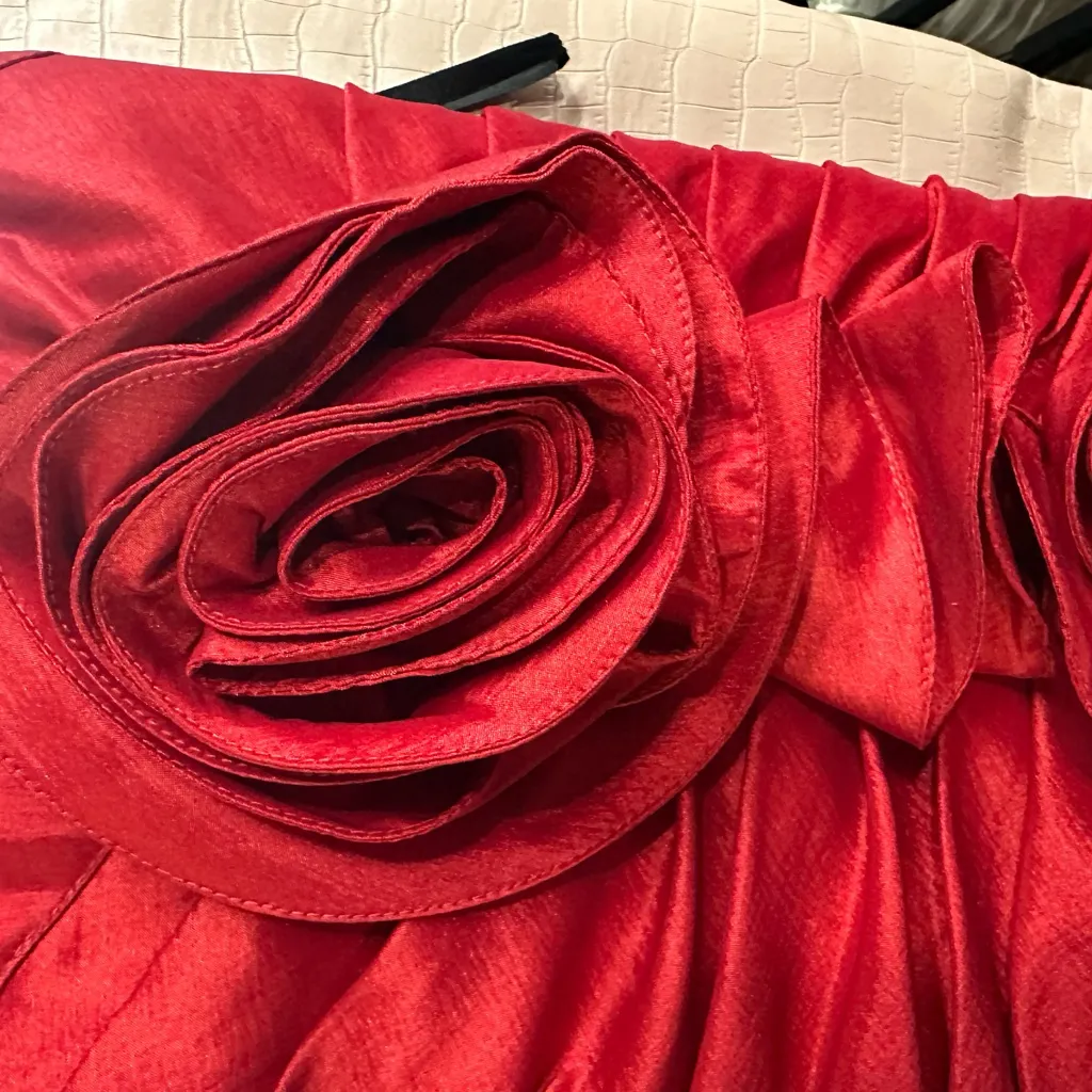 Jovani Strapless Red Ruffle Gown size 8 - Image 3