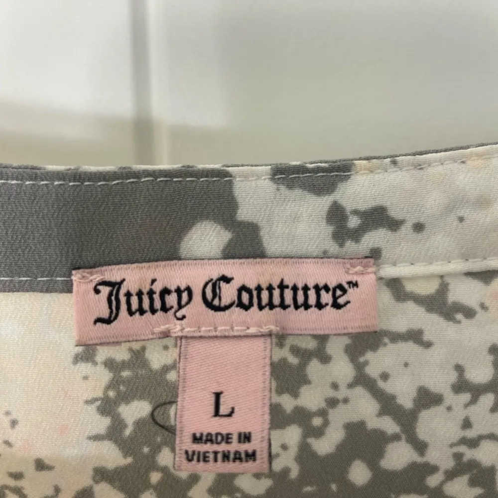 NWOT Juicy Couture women’s gray tan cream dark silver beaded neck relaxed blouse - Image 5