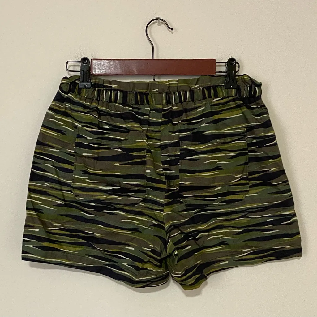 Madewell Green Pull-On Cotton Drawstring Camo Shorts Size Small - Image 3