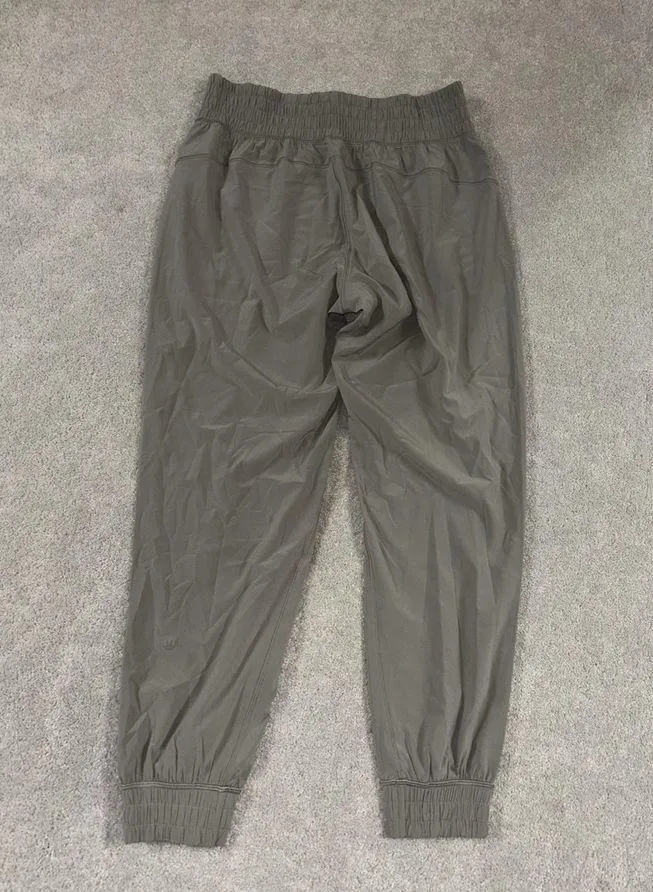 Lululemon Sun Setter Joggers Womens 8 Gray Lightweight Stretch Relaxed Fit Yoga - Image 9
