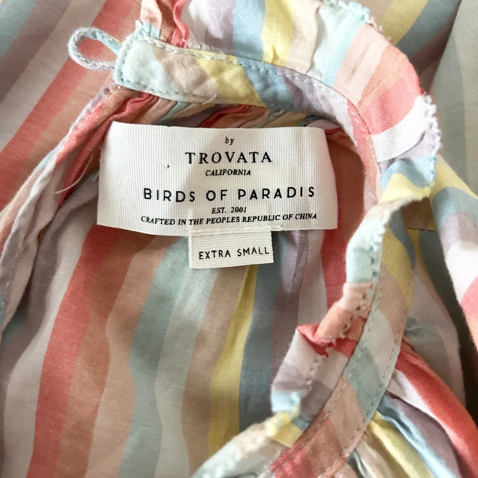 Trovata Birds of Paradis Carla Striped Ruffle Neck Flutter Sleeve Blouse Size XS Red - Image 4