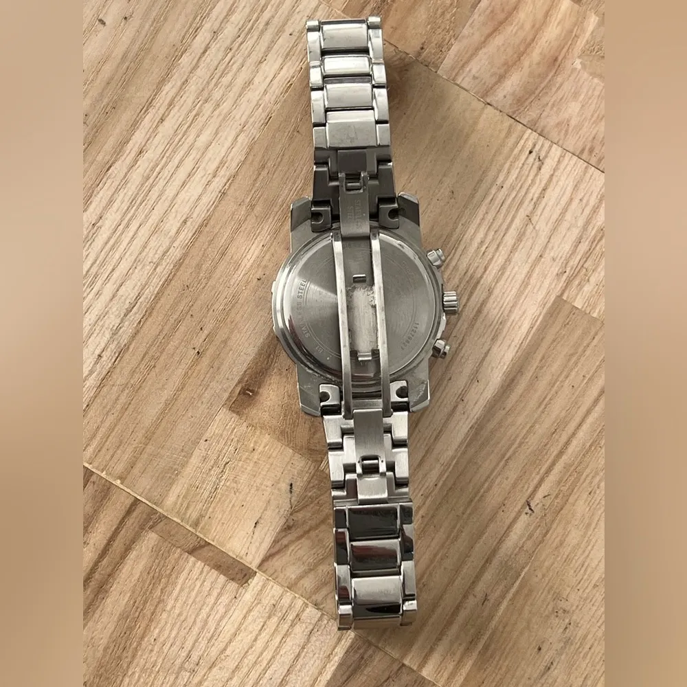 Bulova Diamonds Chronograph Ladies Watch Pearl White Dial Stainless Bracelet - Image 9