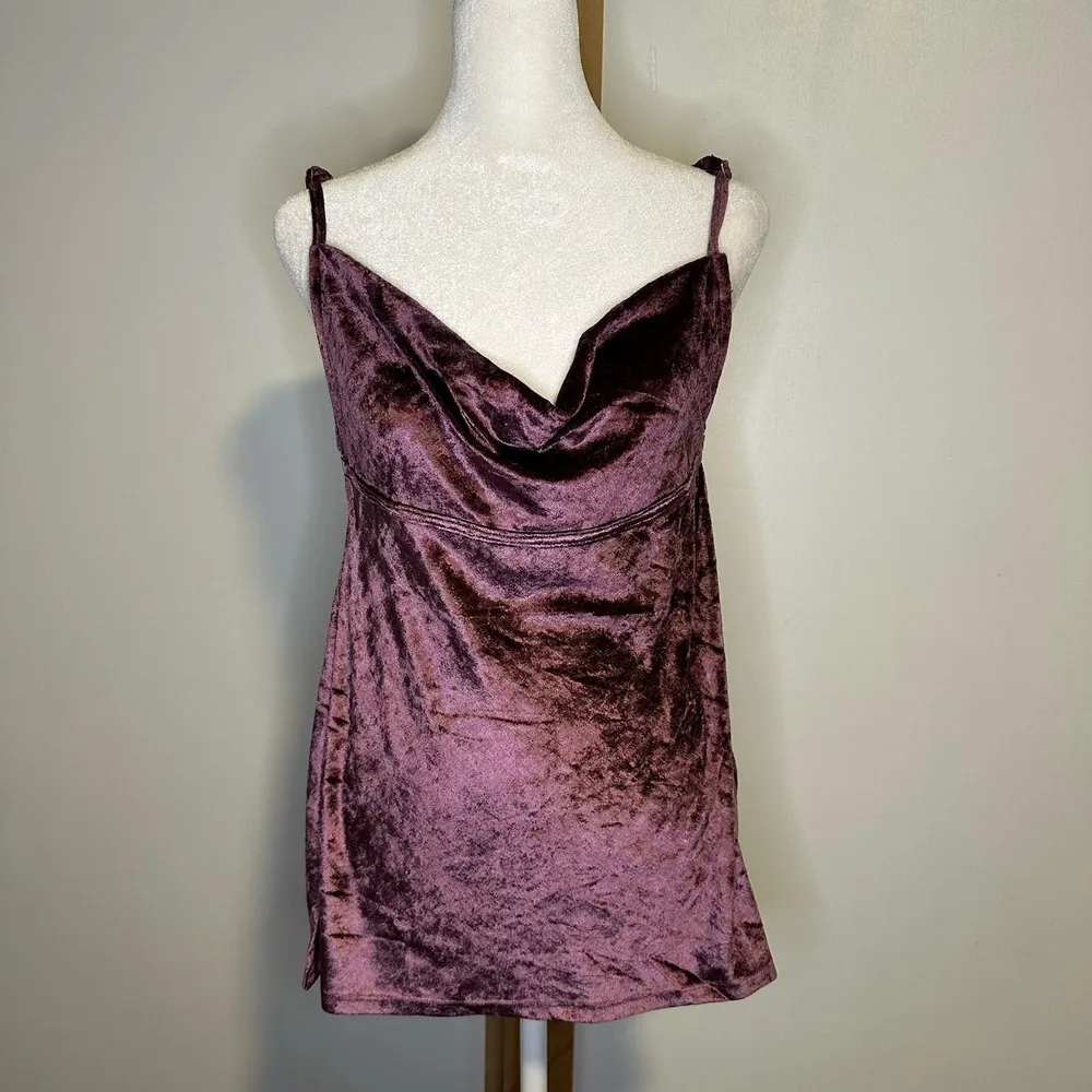 Free People Intimately purple velvet backless tank top size M NWT - Image 3