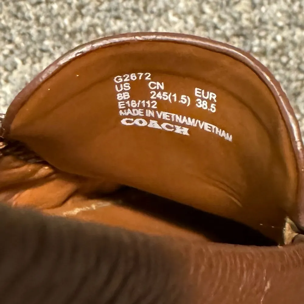 Women’s Coach Crosby Turnlock Driver Size 8B
Slip on - Image 3