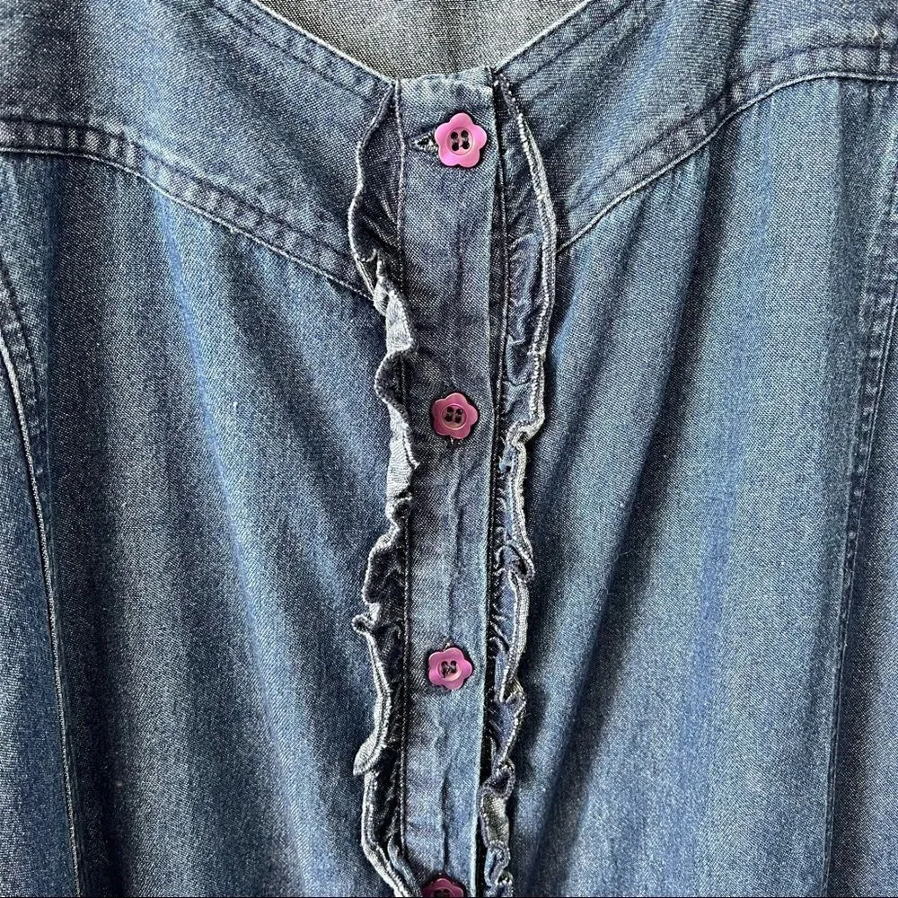 Denim 24/7 stonewash indigo blouse art to wear flower buttons‎ Size 32W - Image 5