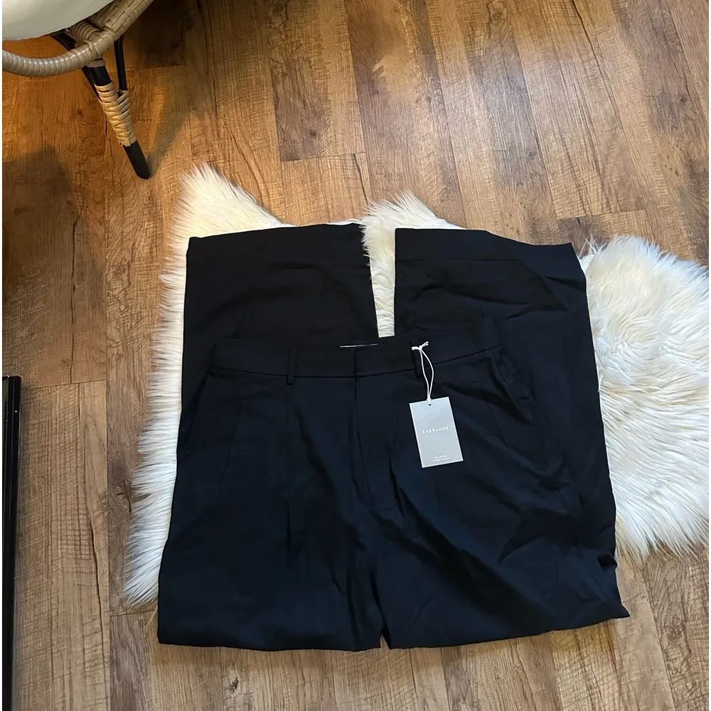 EVERLANE The Way High Drape Pant In Black - Image 5