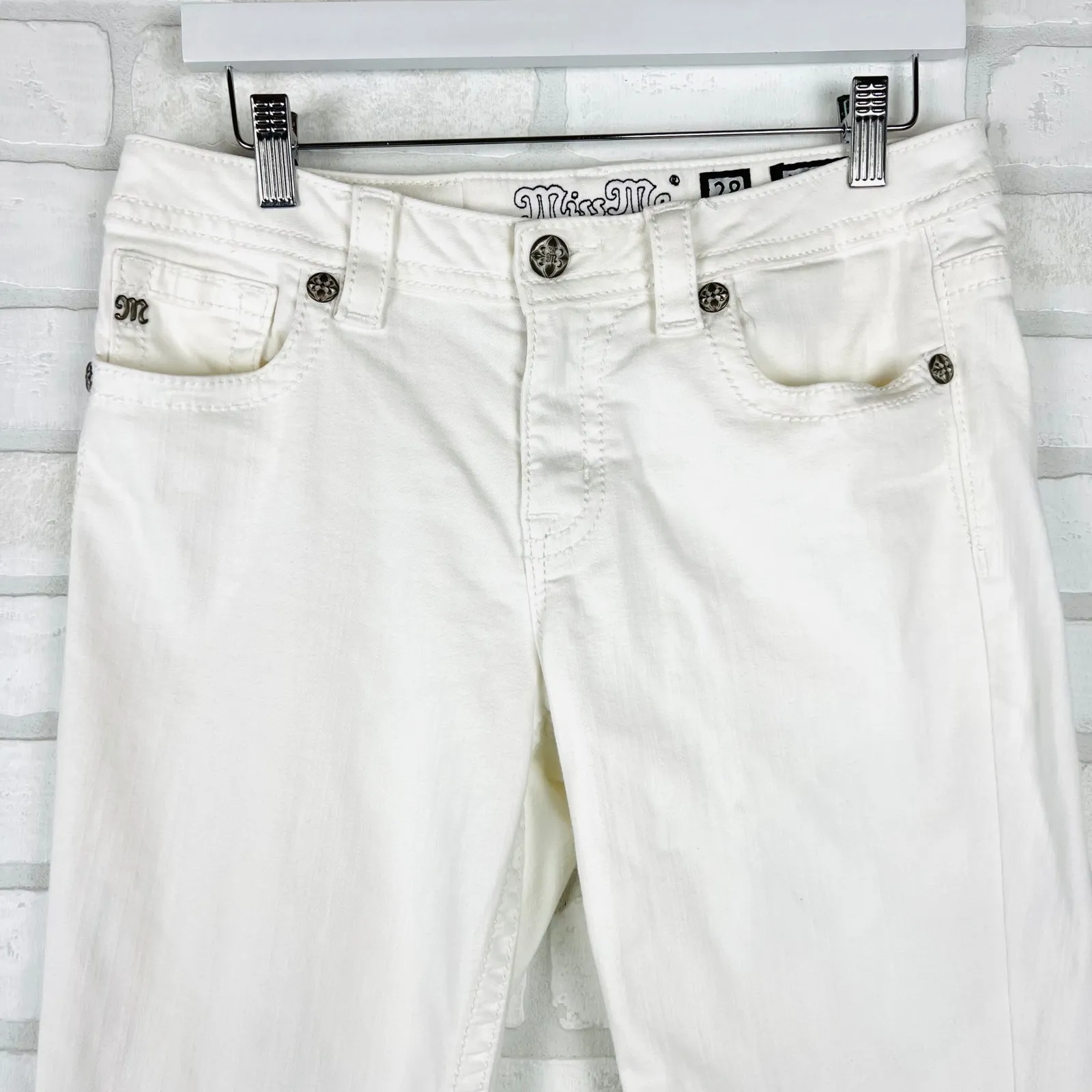 Miss Me Jeans Women's‎ 28 White Embroidered Floral Boyfriend Capri Cropped - Image 15