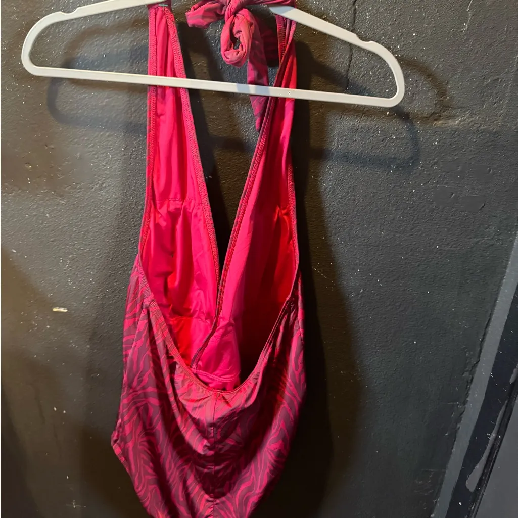 Women’s House Of Fraser Pink and Black Swirl One - Image 3