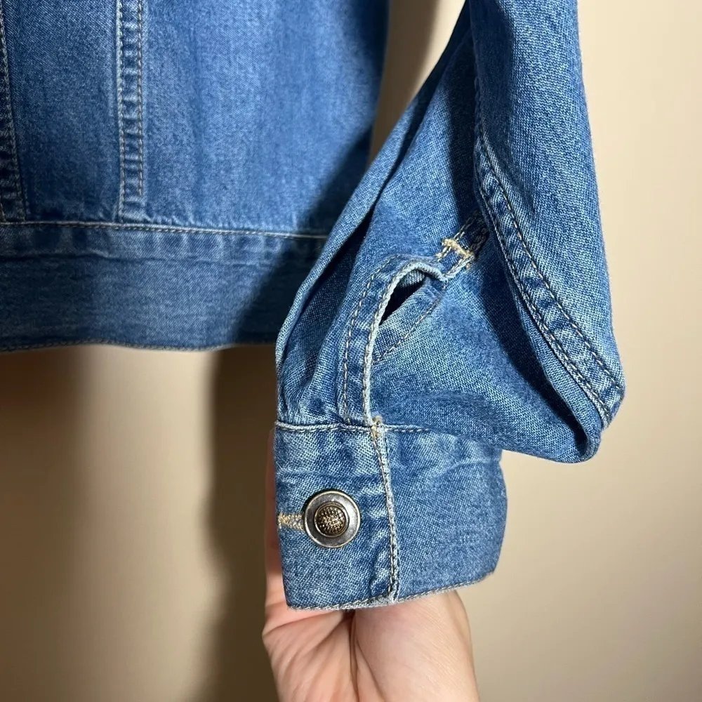 Basic Shell Vintage Light Weight Denim Jacket Size L - Image 4