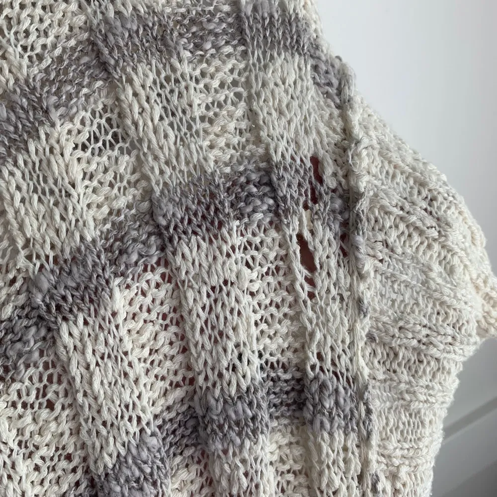 Free People Gray & Cream Striped High Low Knit Short Sleeve Shirt - Image 8