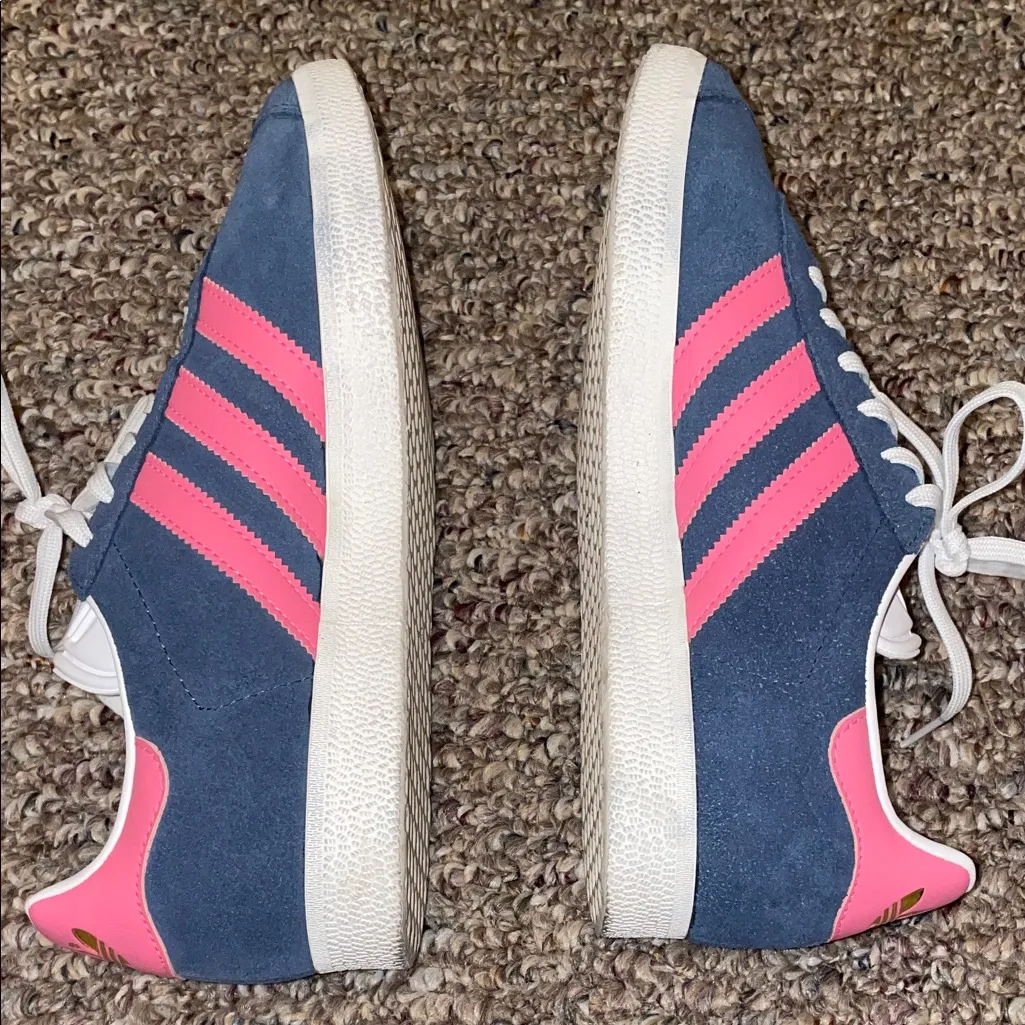 Womens Like New Adidas Gazelle Ink in Lucid Pink Sneakers Shoes - Image 11