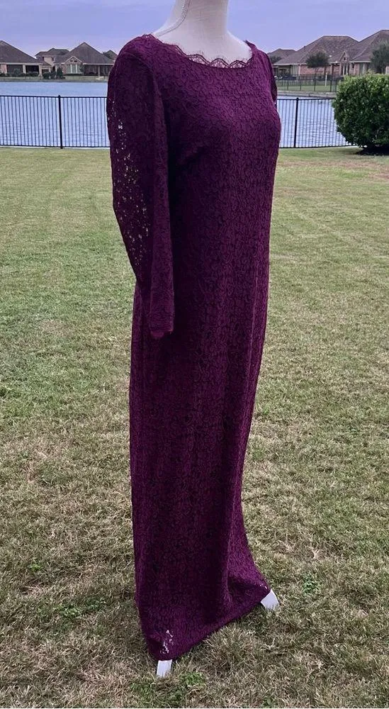 Adrianna Papell Burgundy Column Lace Gown - Image 5