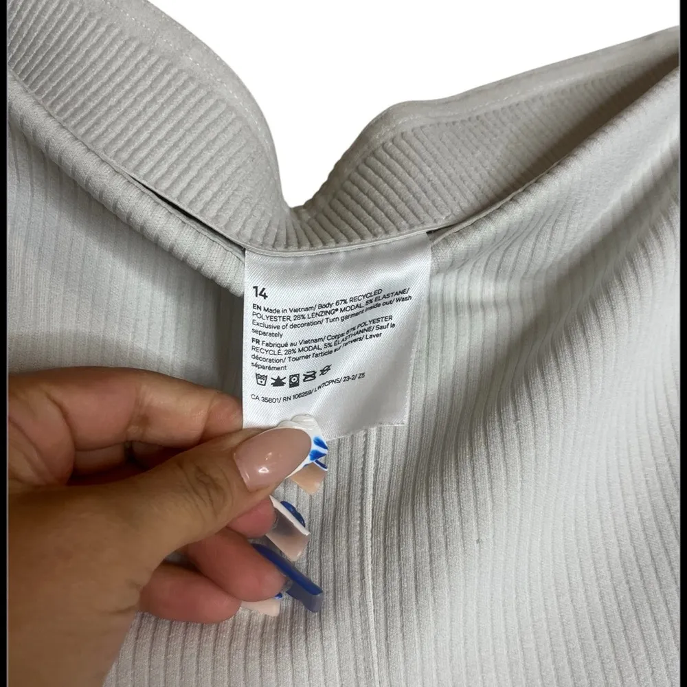 Lululemon Ribbed Softstreme High-Rise Short size 14 - Image 7