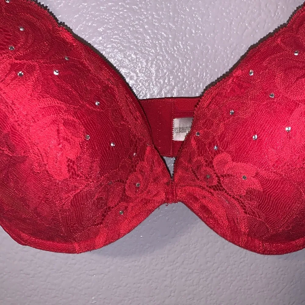 Delicates  Sexy Sequined Red Lace Padded Bra 38D - Image 4