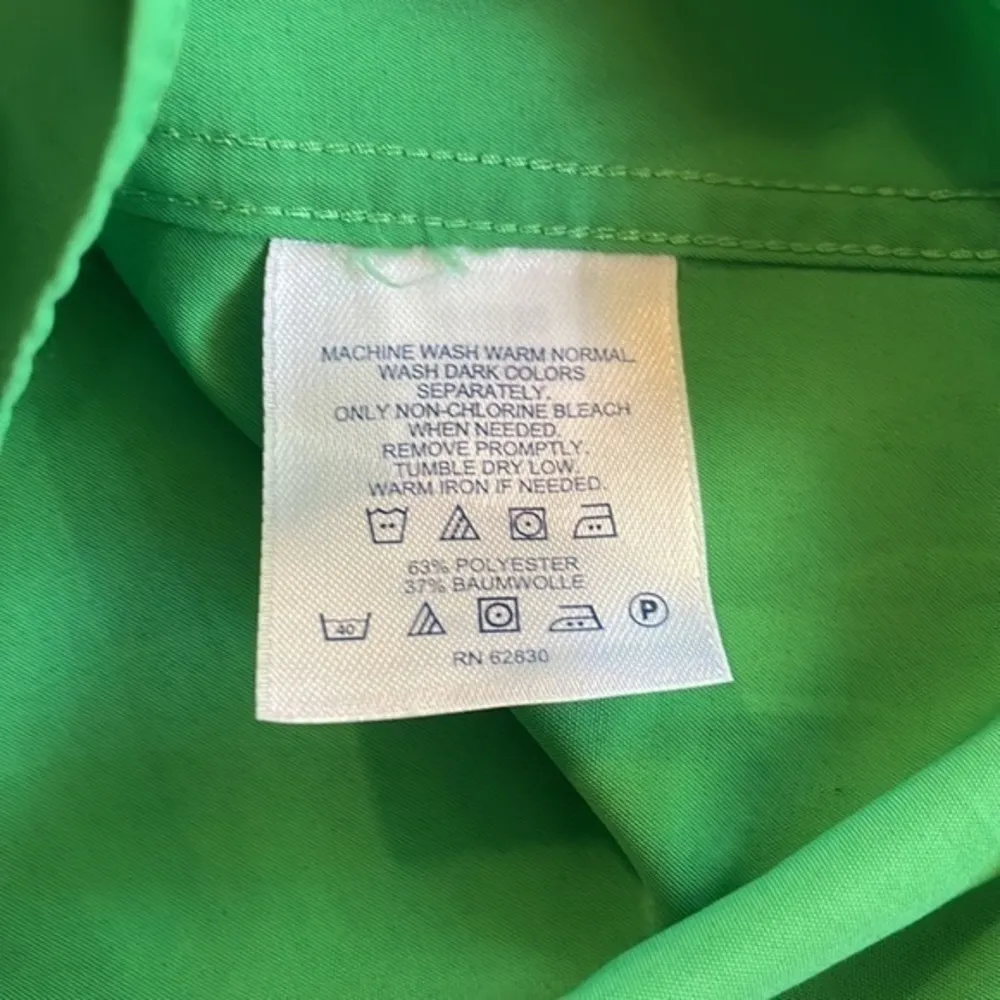 Lands’End Convertible Long Sleeve Button Down Outdoors Shirt - Image 7