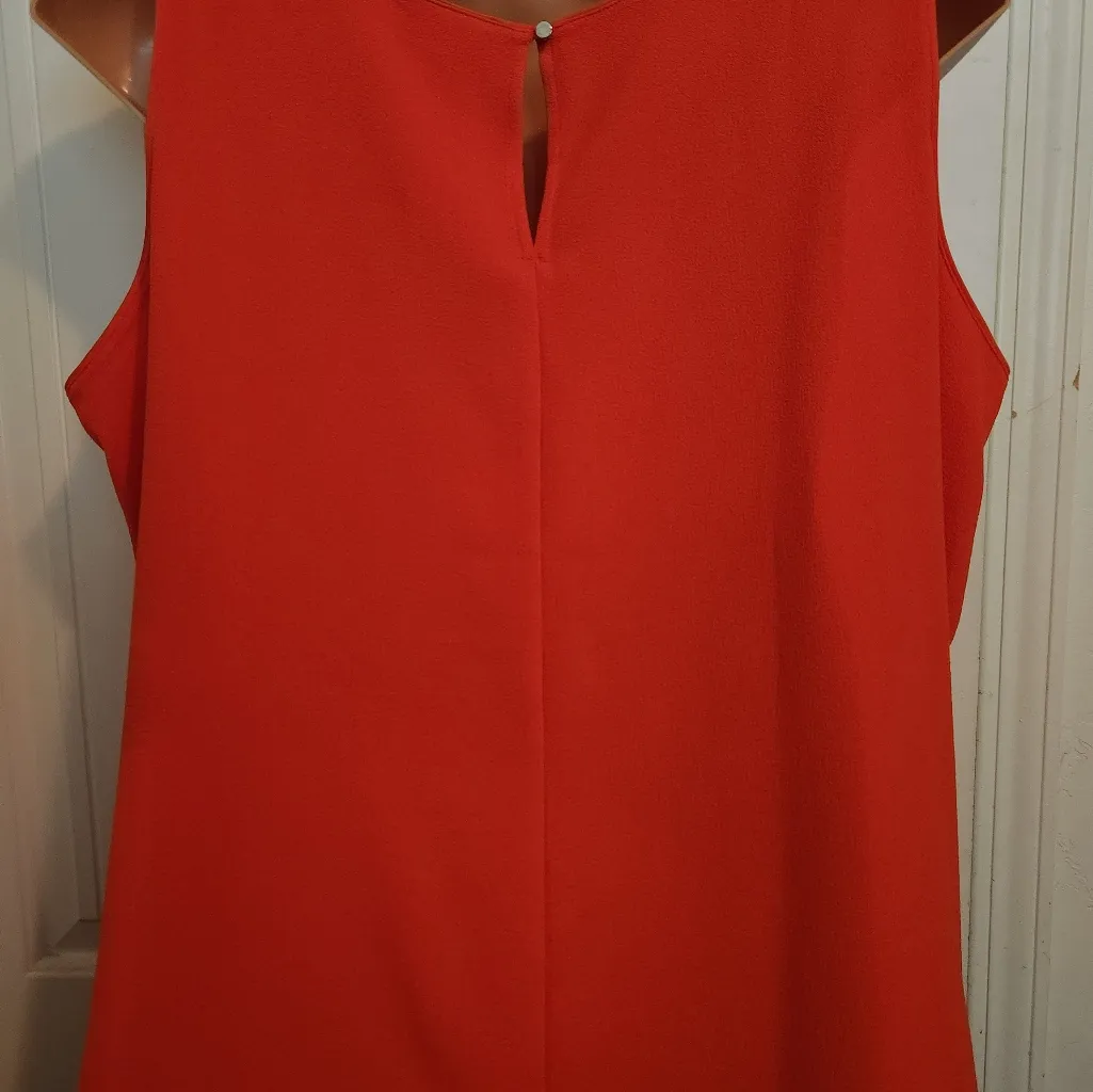 Liz ClaiborneWomen's Sleeveless Red Top - Image 9