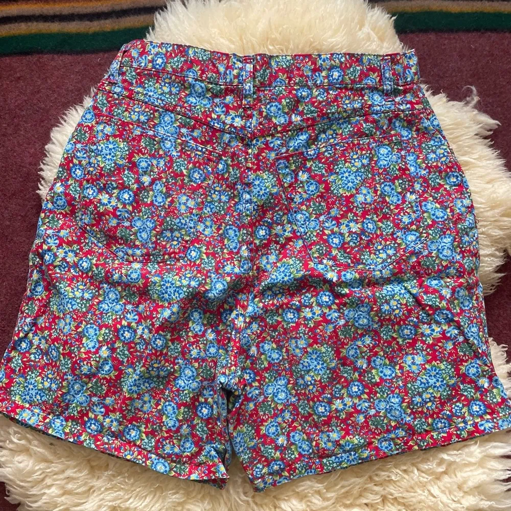 90s vintage floral printed shorts high rise vintage shorts prairie floral print Size 10 - Image 6