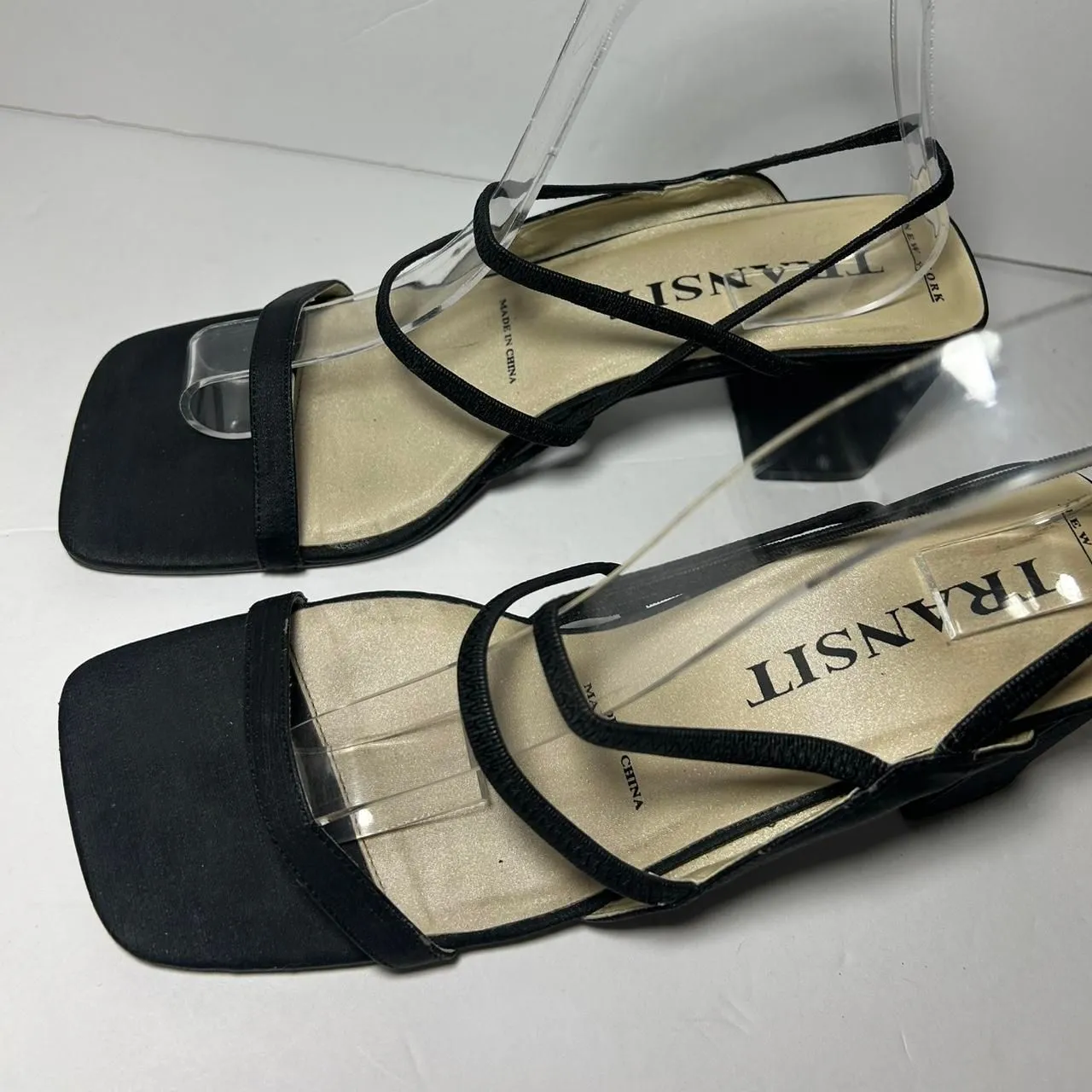 vintage Y2K 2000s retro square toe block heel Black strappy block heel sandals 9 - Image 2