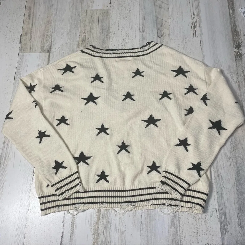 Altar’d State Star Print Deep V Neck Pullover Sweater Off White size M Folklore - Image 6