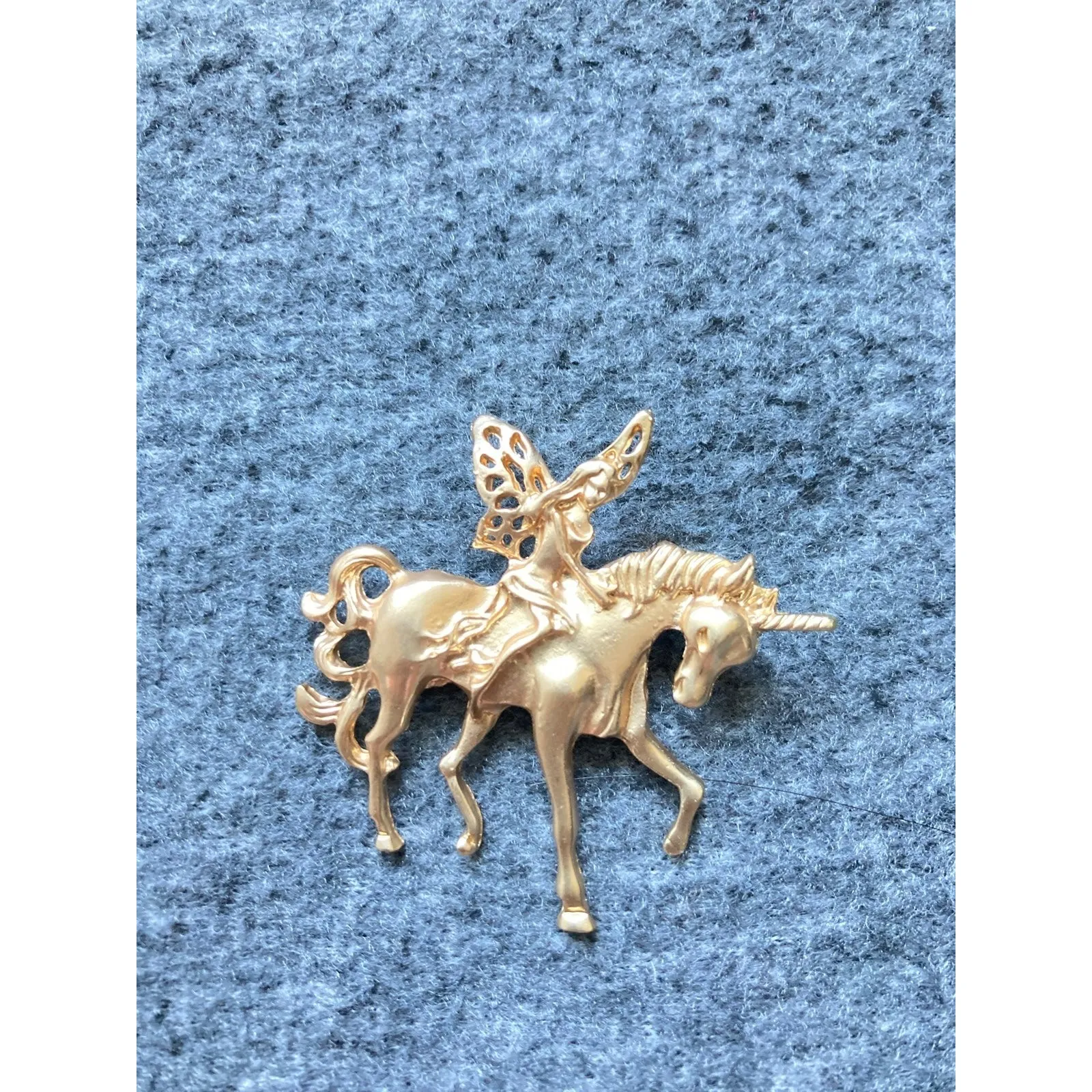Golden Retro Fairy‎ Riding Unicorn Brooch Pin - Image 2