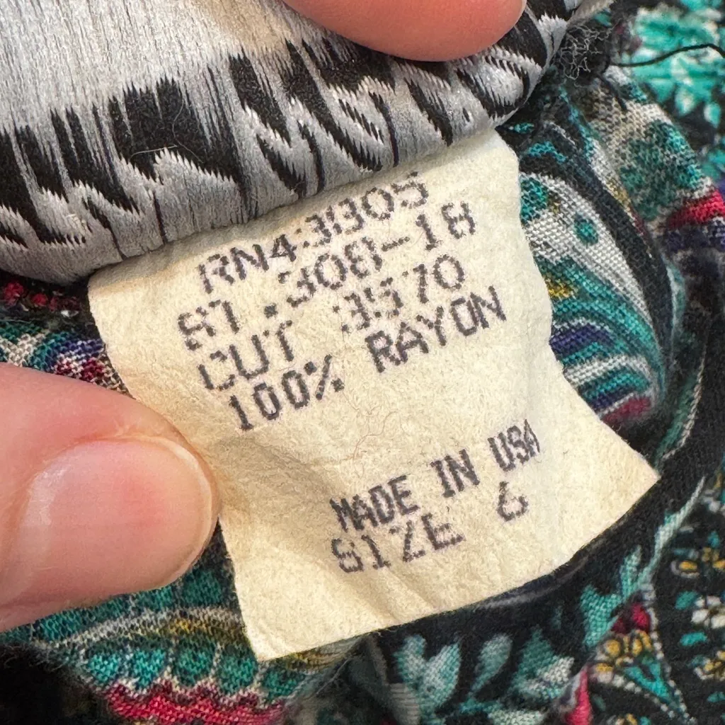 Vintage 1980s Blue Red Paisley Midi Skirt Women 6 Made USA Classic Pull On Retro - Image 5