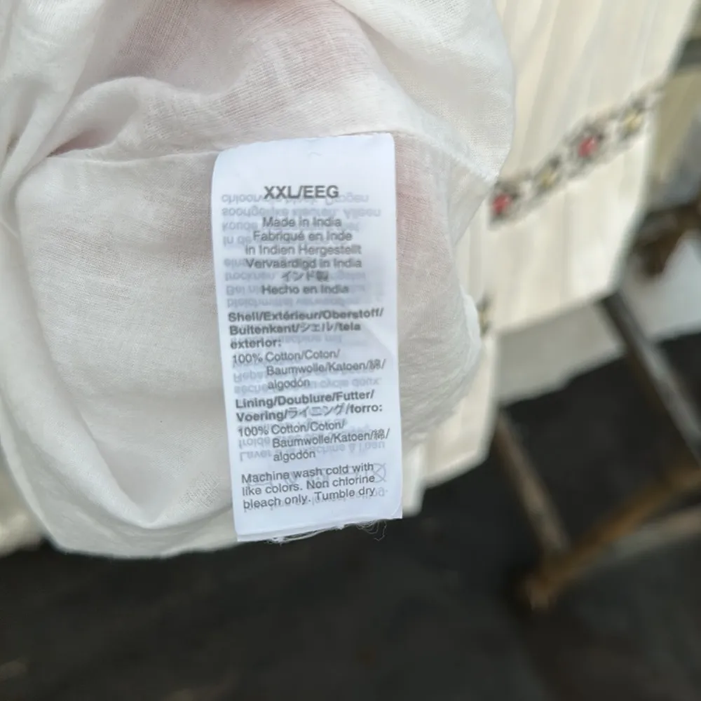 Embroidered Keyhole Tiered Midi Dress in Stripe M - Image 5