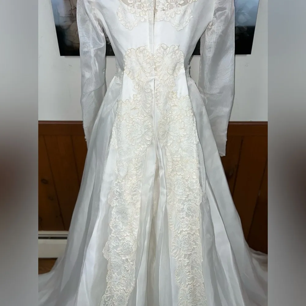 Pretty Vintage 1960s Organza Wedding Gown White Size 10 - Image 9