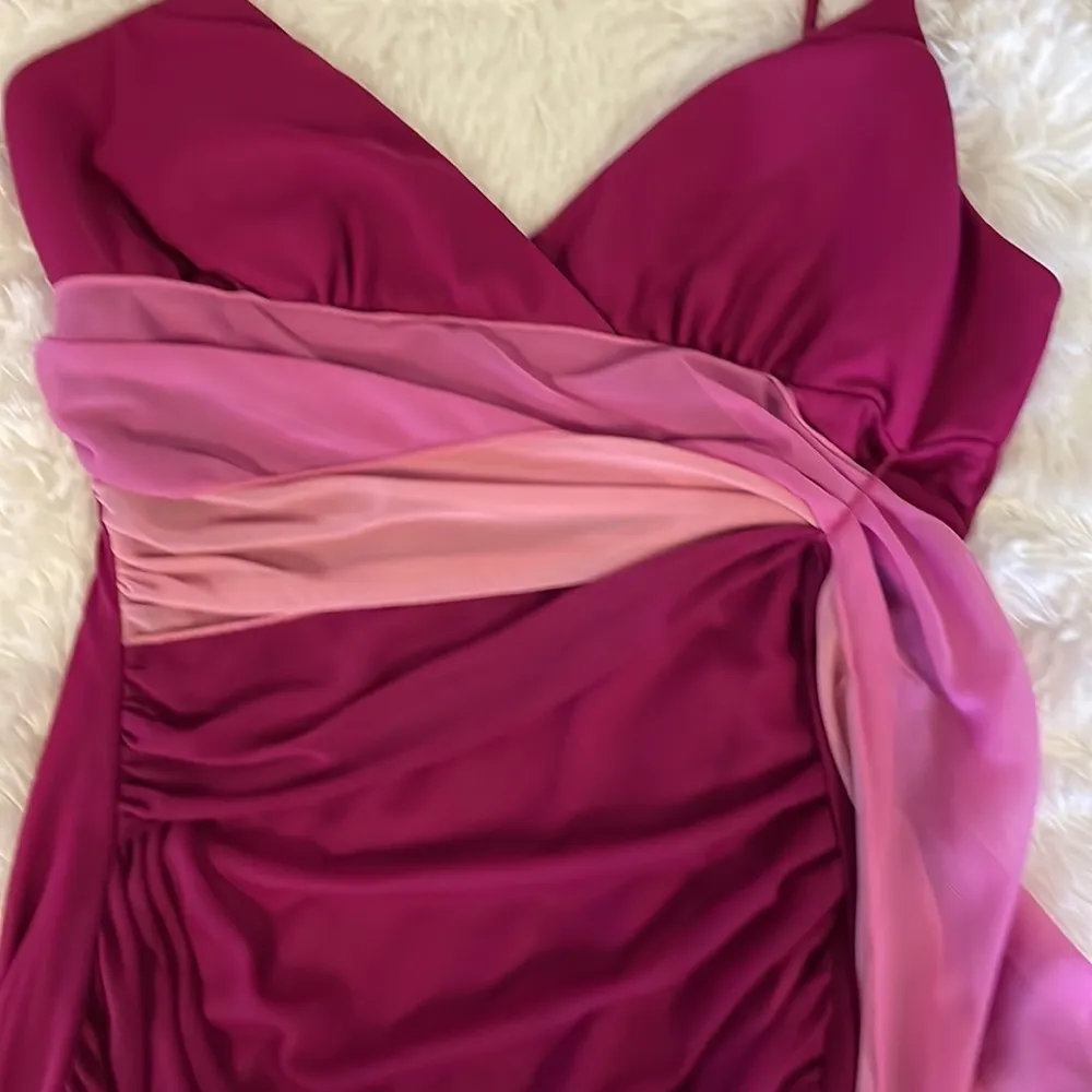 XOXO Maxi Dress Sz L Beautiful magenta colors - Image 5