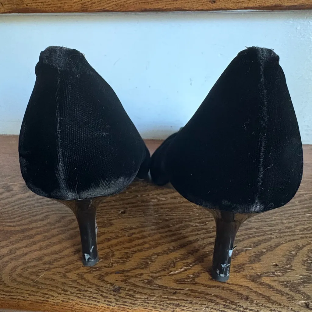 Tory Burch Black Velvet Eleanor 65 MM Heels Size 11 Flaw: Wear‎ - Image 7