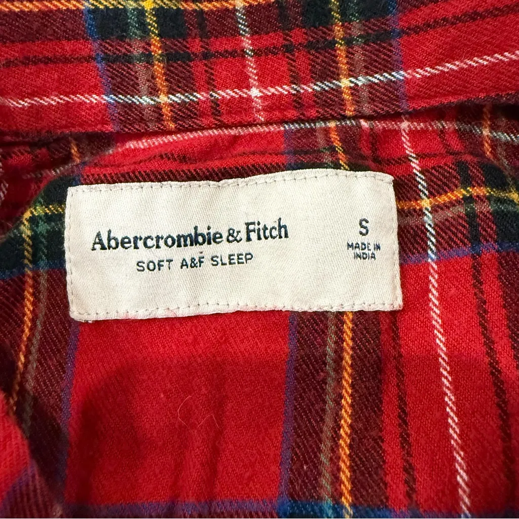 Abercrombie & Fitch Soft Flannel Button Up Pajama Shirt Women’s Small Red Plaid - Image 4