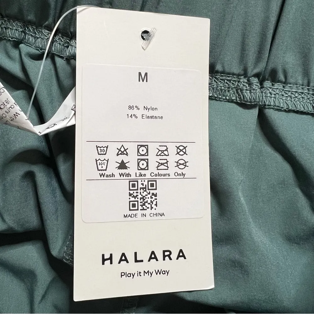 Halara High Waisted Dolphin Hem Casual Shorts 2” Medium Women’s Moon Ice Blue. - Image 4