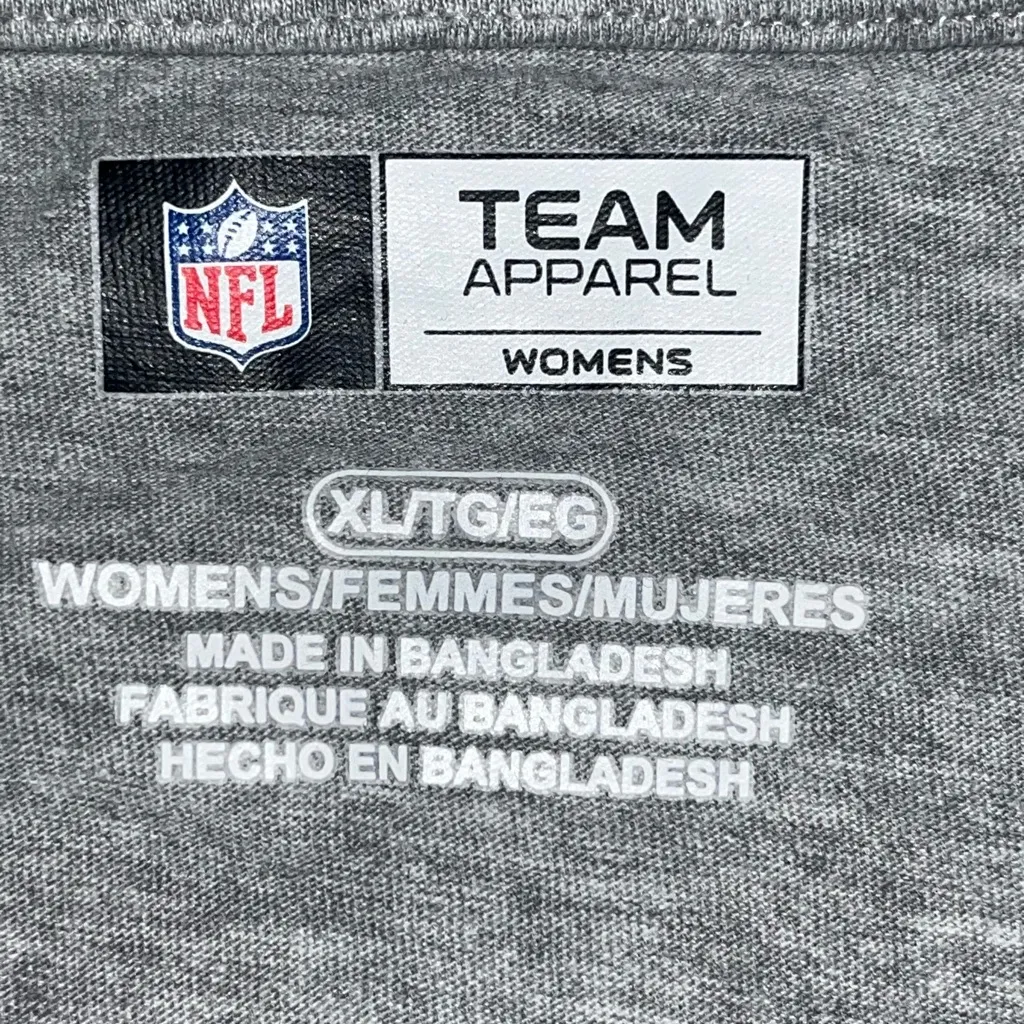 NFL Team Apparel Kansas City Chiefs Helmet Graphic Unique Women’s T-Shirt XL - Image 7