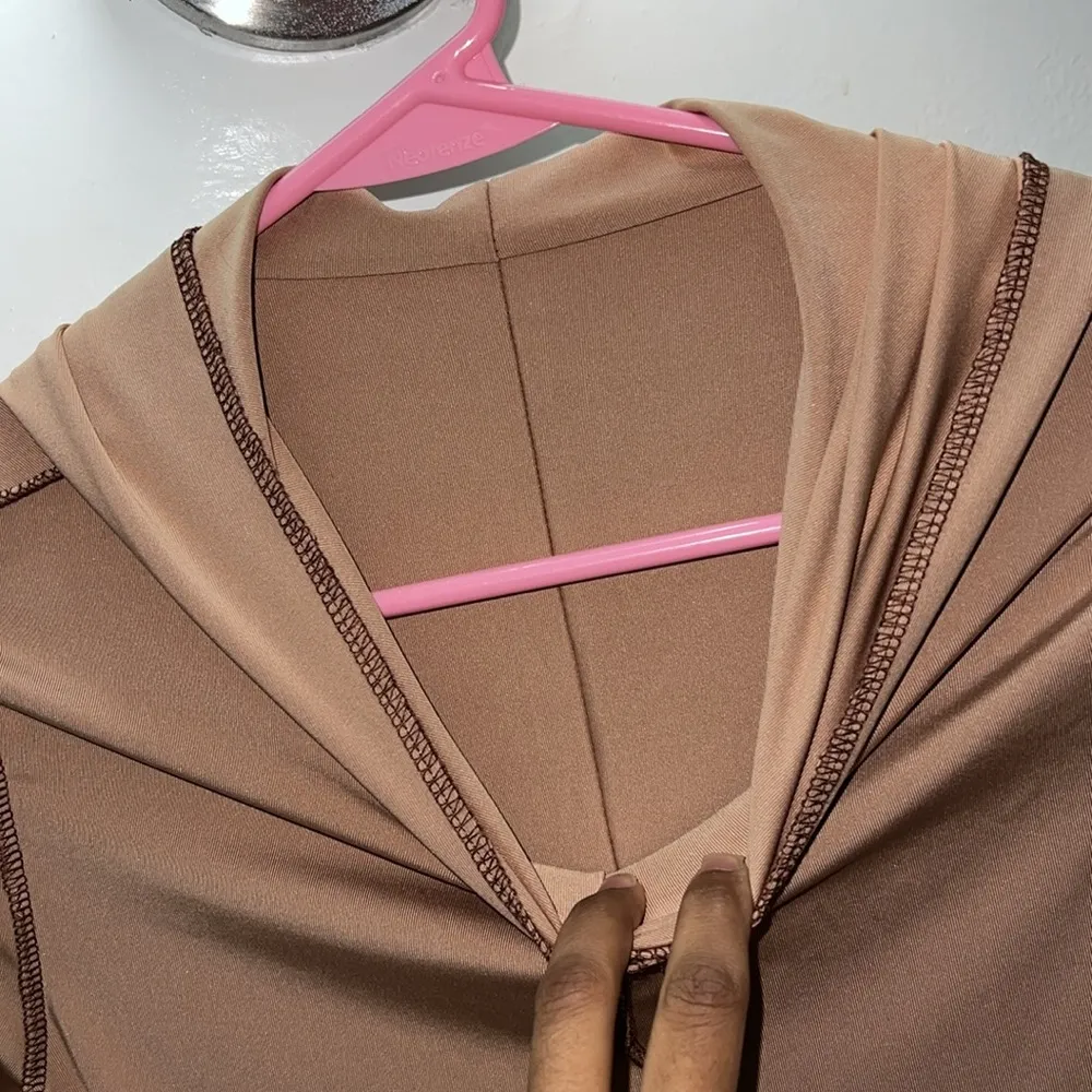 Bodycon Inside Out Hooded Dress NWOT Tan Size XS - Image 4