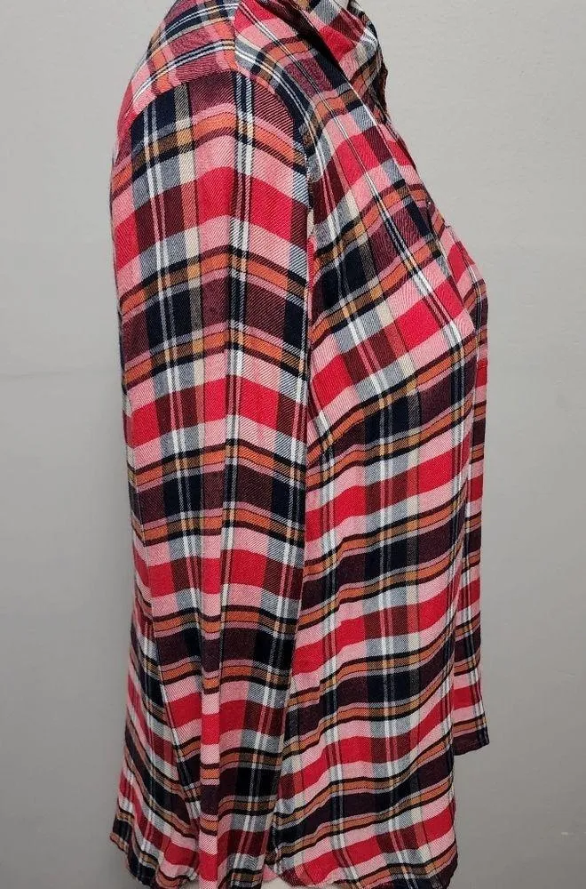Lucky Brand Bungalow red plaid tulip hem flannel button down size small - Image 4