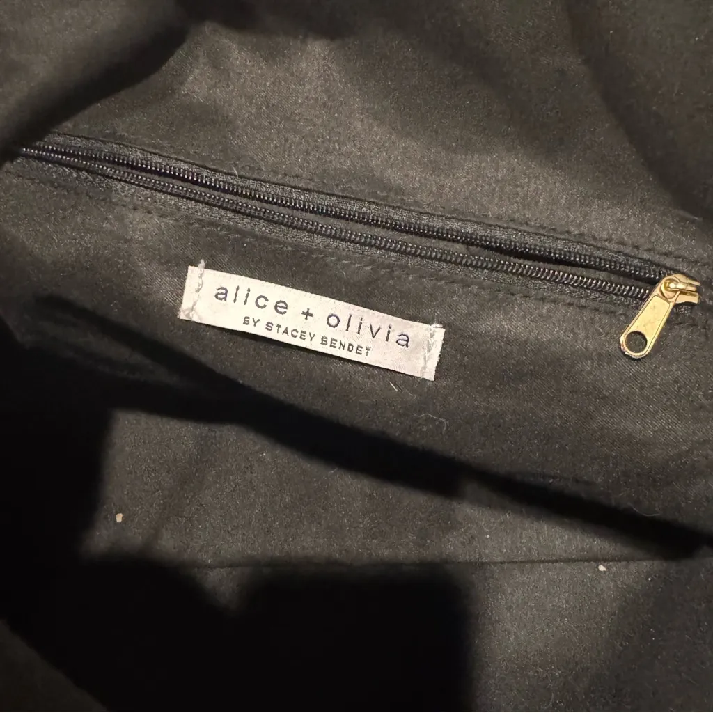 ALICE + OLIVIA‎ Weekender Floral Duffel Bag - Image 8