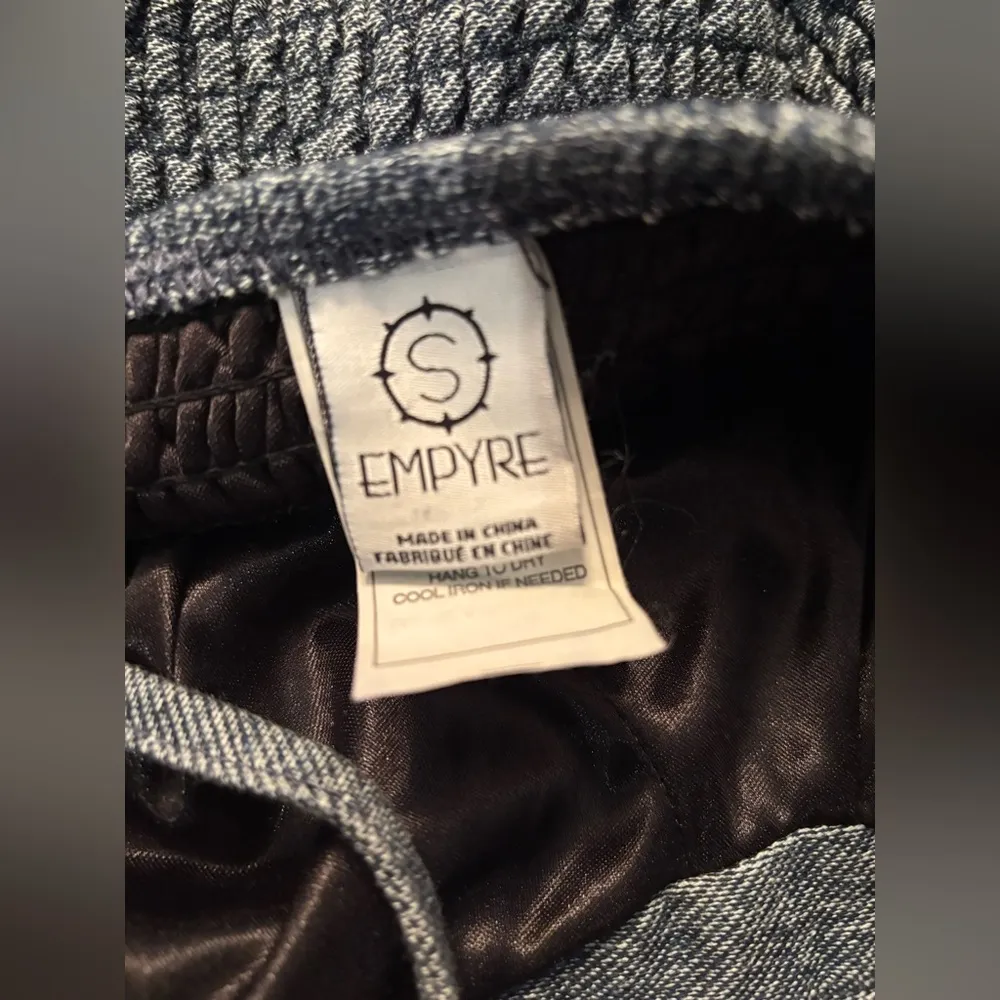 Size small dress • empyre - Image 5