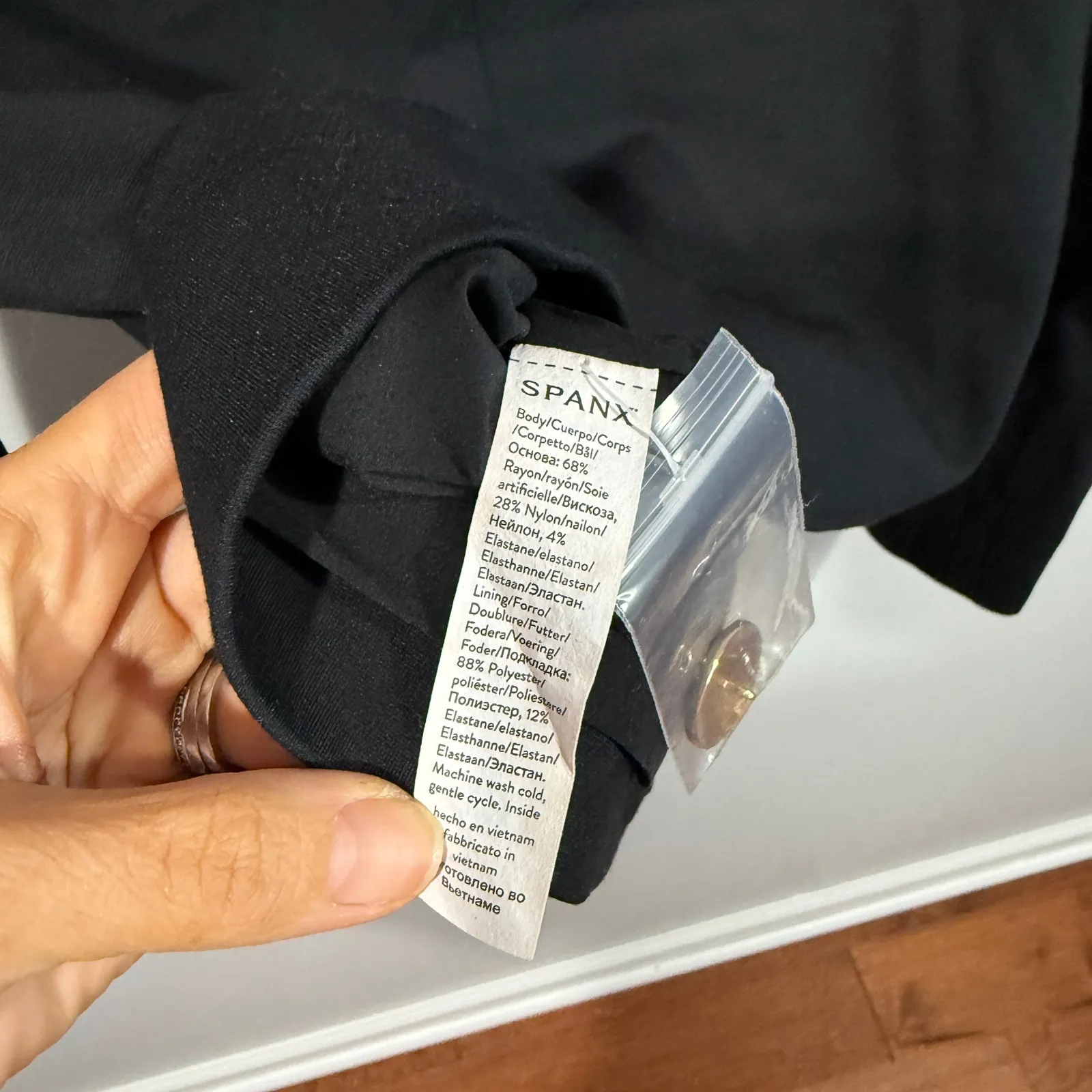 Spanx  Ponte Cropped Blazer Black Gold Button Size Small - Image 5