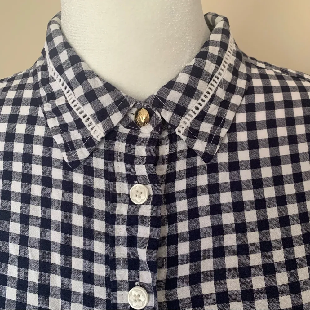 Draper James Blue and White Checkered Button Down Shirt Size 2 - Image 2