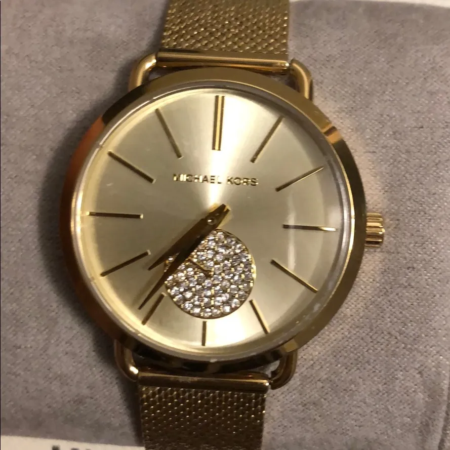 Authentic Michael Kors Portia mesh bracelet watch - Image 6