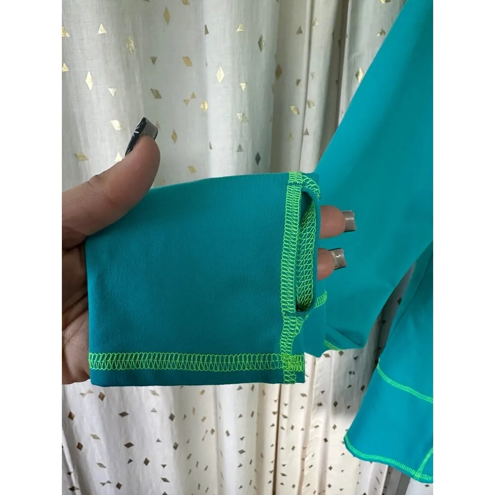 Kirkland Signature Active Quarter Zip Pullover Overlock Stitch Track Hoodie M - Image 5