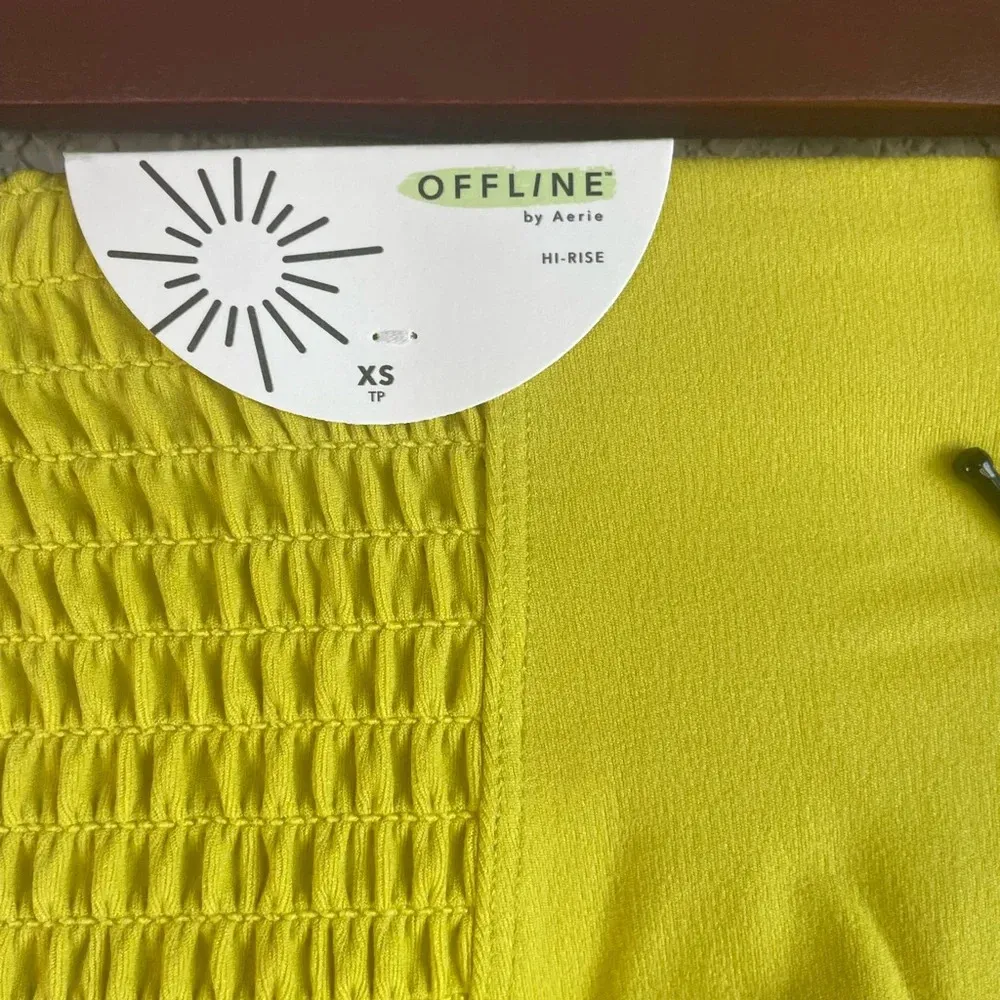Aerie Offline Real Me Hi-Rise Short Court 4” Biker Short -Chartreuse size XS NWT - Image 5