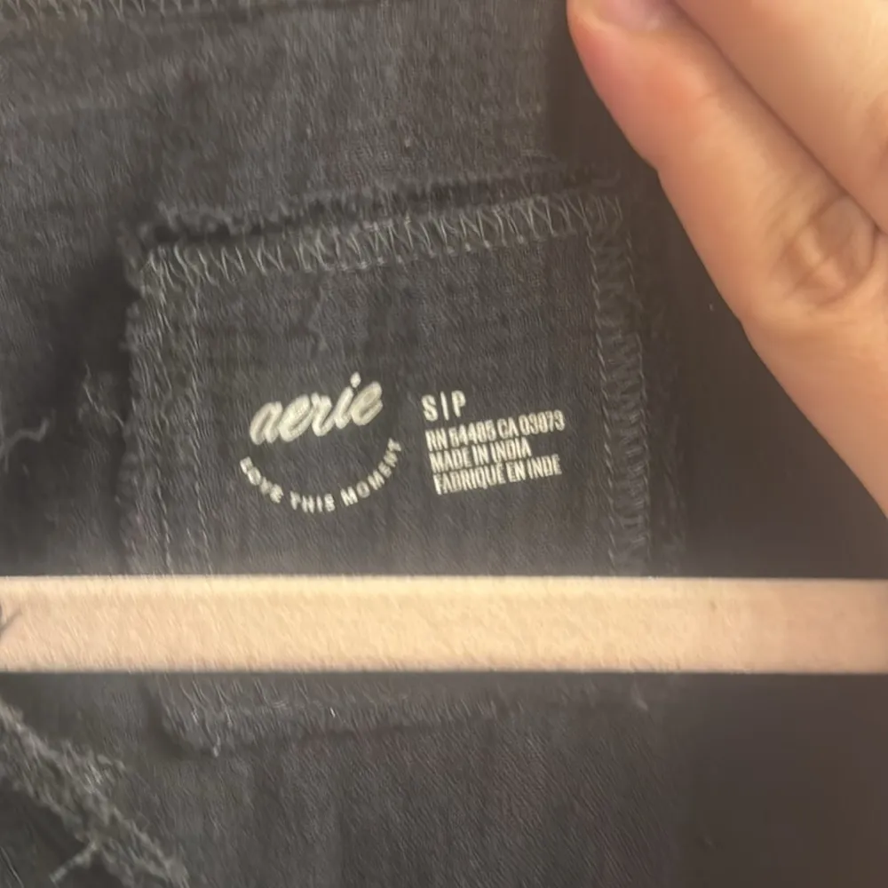 Aerie black long sleeve button down size small - Image 4