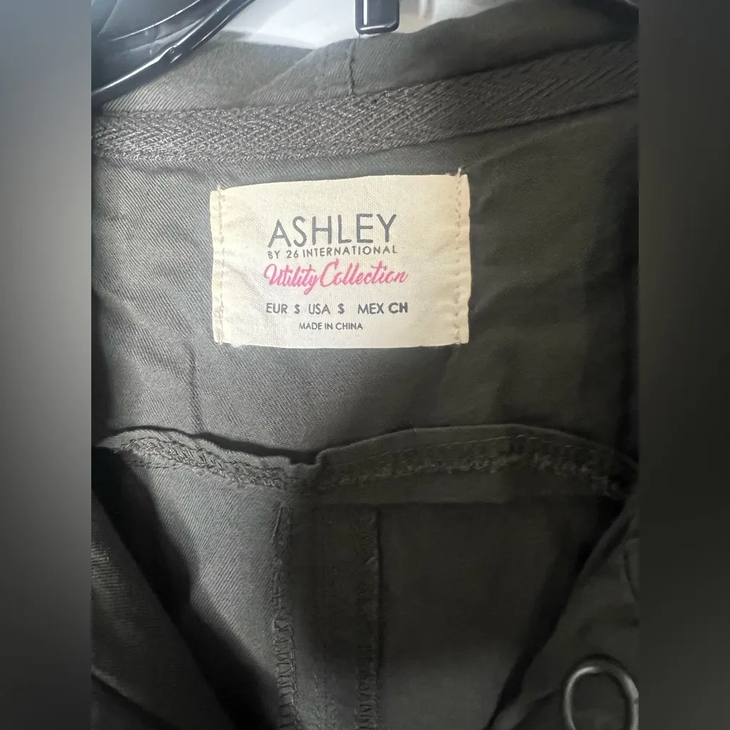 Ashley By 26 International Green olives Utility Jacket size Small - Image 2