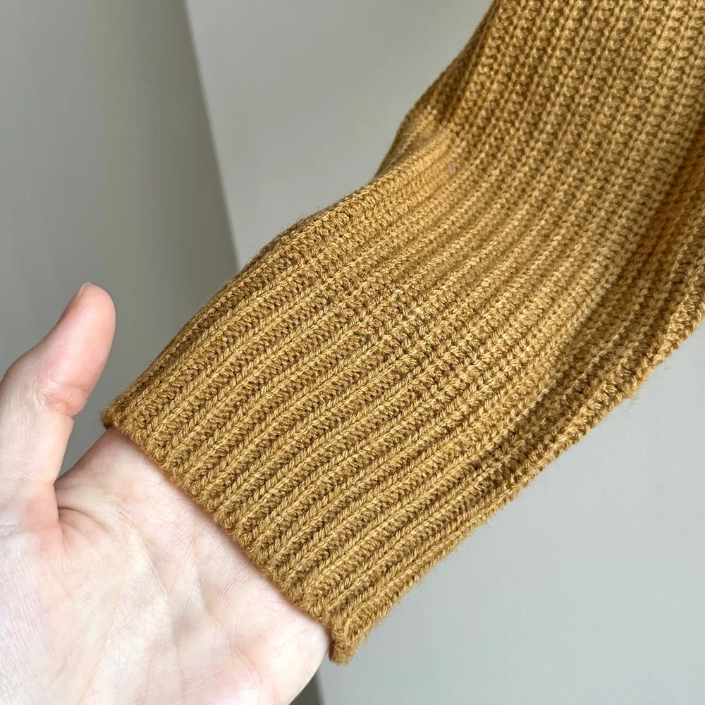 Pink Rose Gold Cable Knit Sweater, Crewneck Sweater, Size Medium - Image 6